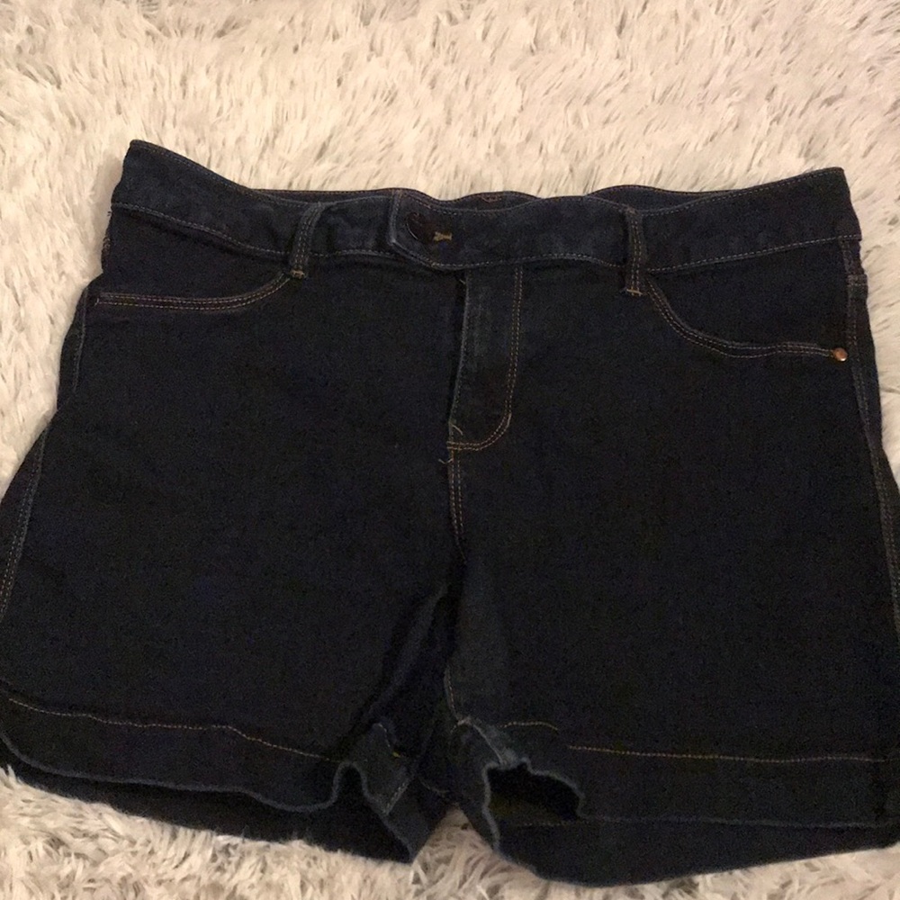 Dark blue Jean shorts 💙
